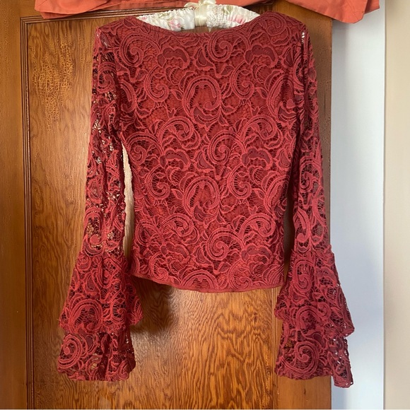 3/$20 Charlotte Russe y2k 00s lace ruffle flare top - Picture 6 of 10